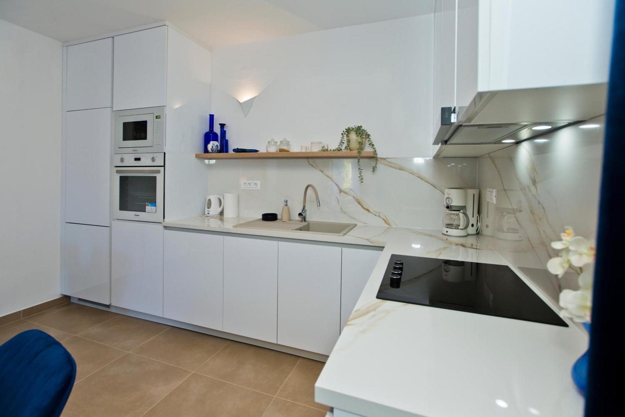 Apartments By The Sea Hvar - 10430 Hvar Town Room photo