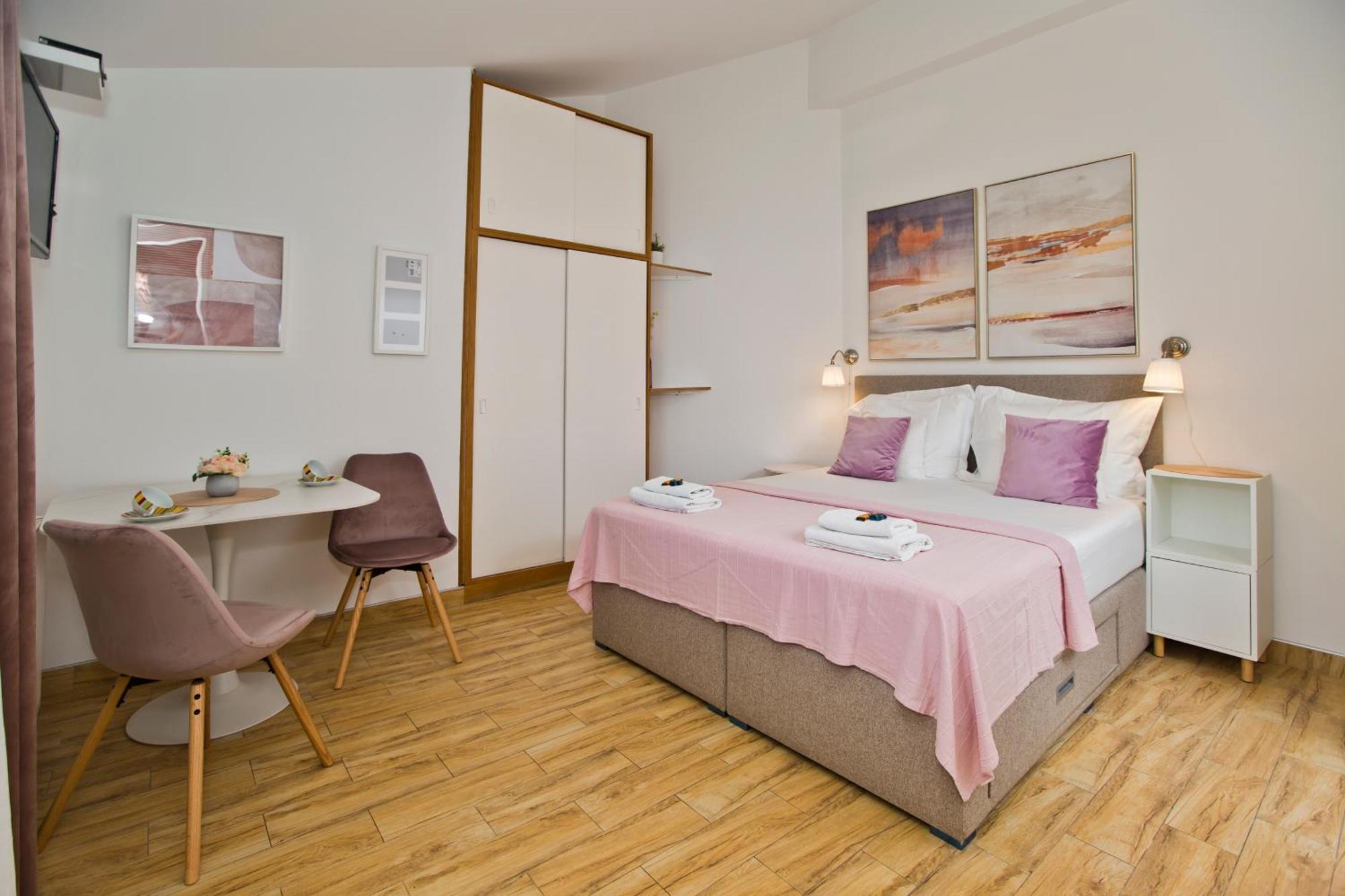 Apartments By The Sea Hvar - 10430 Hvar Town Exterior photo