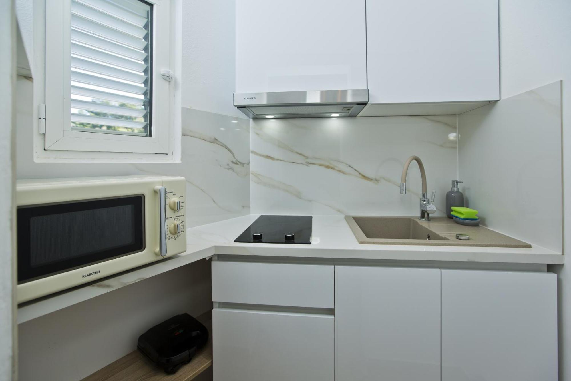 Apartments By The Sea Hvar - 10430 Hvar Town Room photo