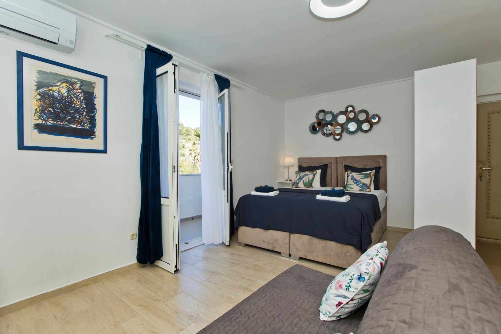 Apartments By The Sea Hvar - 10430 Hvar Town Exterior photo